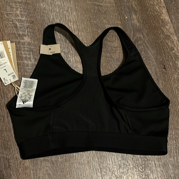 NWT Adidas Sports Bra Medium Support Black White NWT Bundles & Offers Welcome - Picture 5 of 5